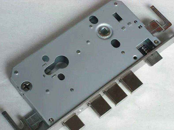 宝清24小时上门开锁公司